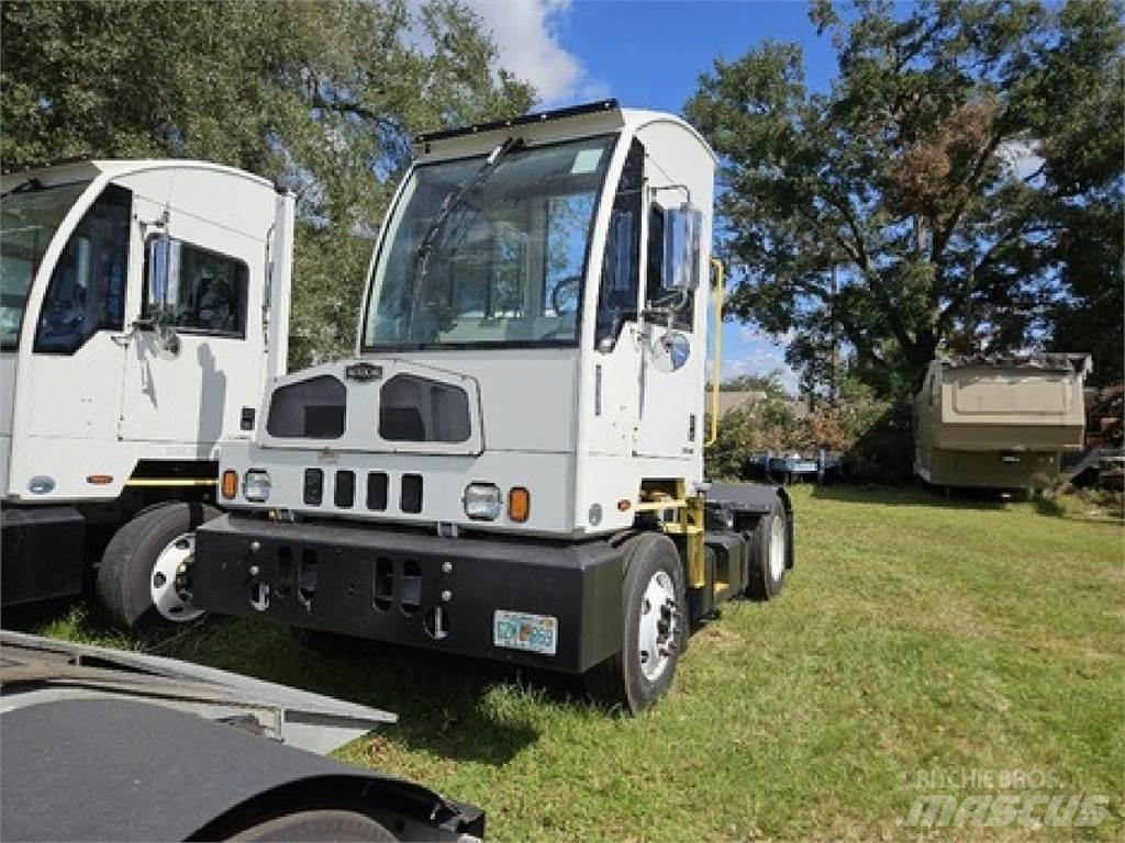 Autocar ACTT42 Terminalni tegljači