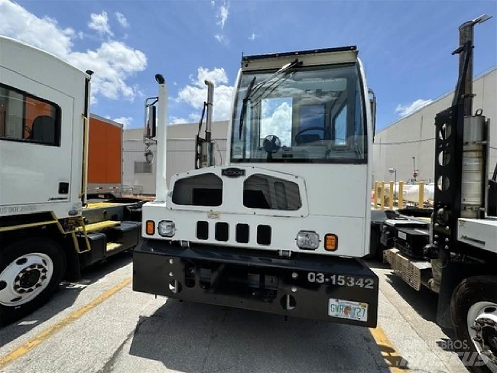 Autocar ACTT42 Terminalni tegljači