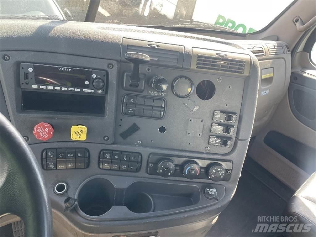 Freightliner CA113 Tegljači