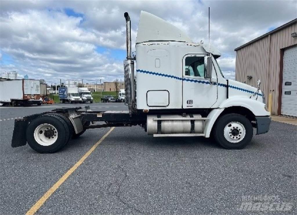 Freightliner CL112G Tegljači