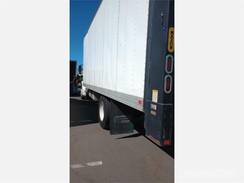 Freightliner M2 Sanduk kamioni