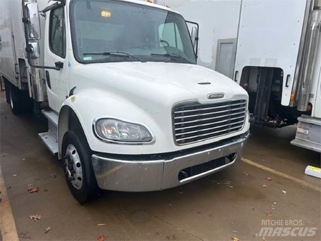 Freightliner M2-106 Sanduk kamioni