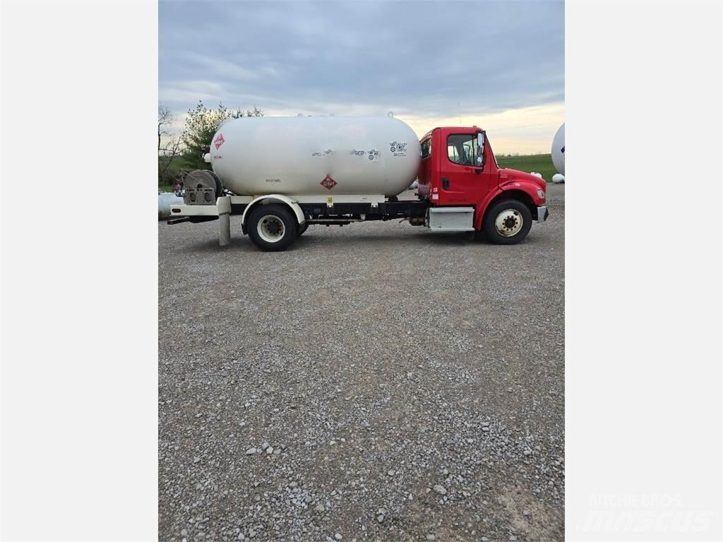 Freightliner M2 106 Ostali kamioni