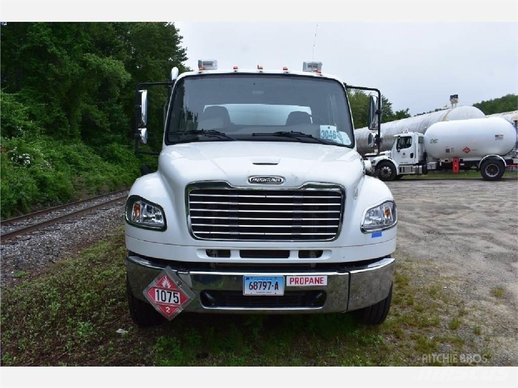 Freightliner M2-106 Ostali kamioni