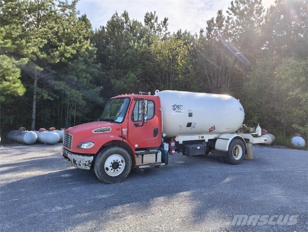 Freightliner M2 106 Ostali kamioni