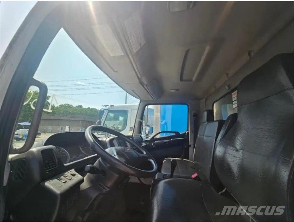 Hino 338 Kamioni hladnjače