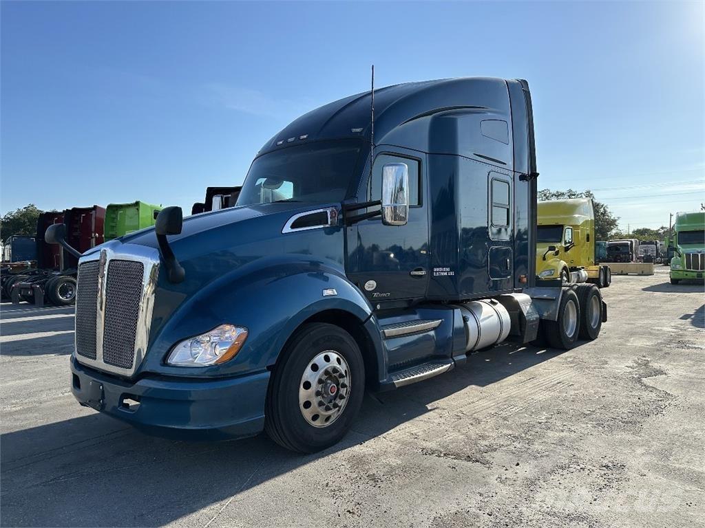Kenworth T680 Tegljači