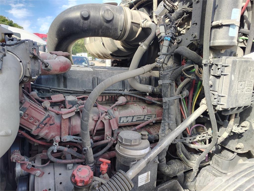 Mack Anthem 64T Tegljači