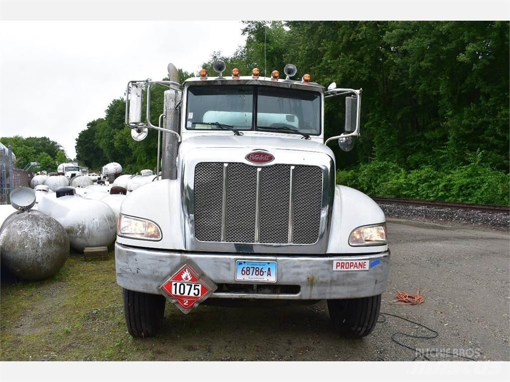 Peterbilt 335 Ostali kamioni