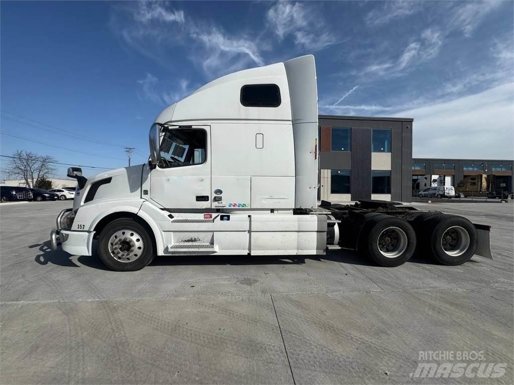 Volvo VNL670 Tegljači