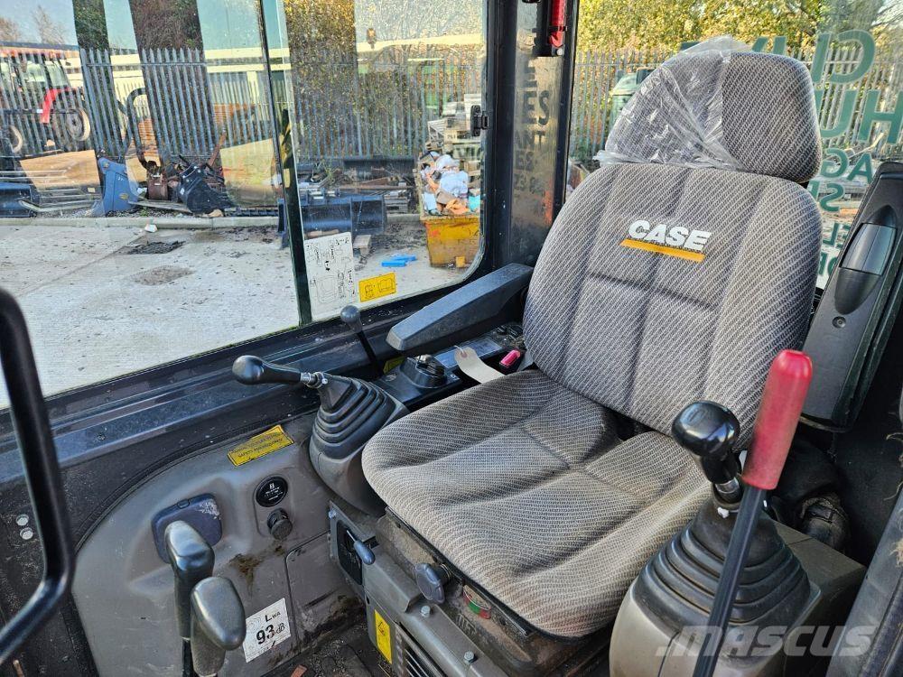 CASE CE CX30B Bageri guseničari