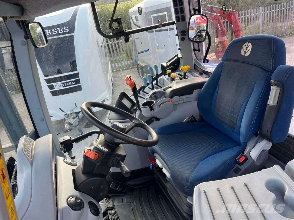New Holland T7.210 Traktori