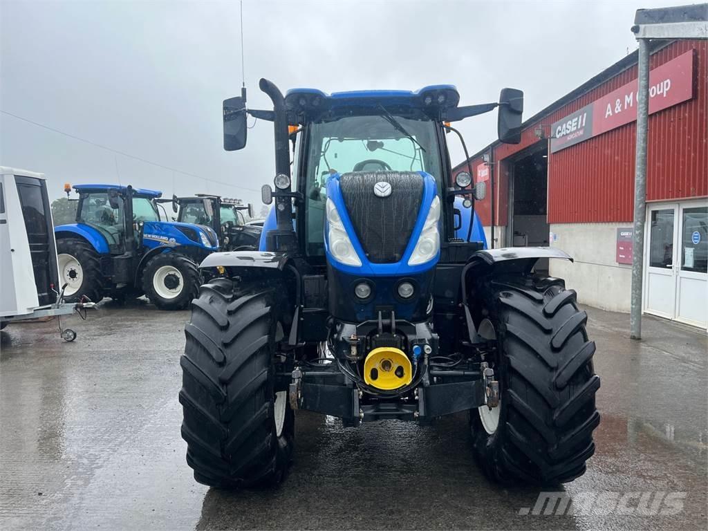 New Holland T7.210 Traktori