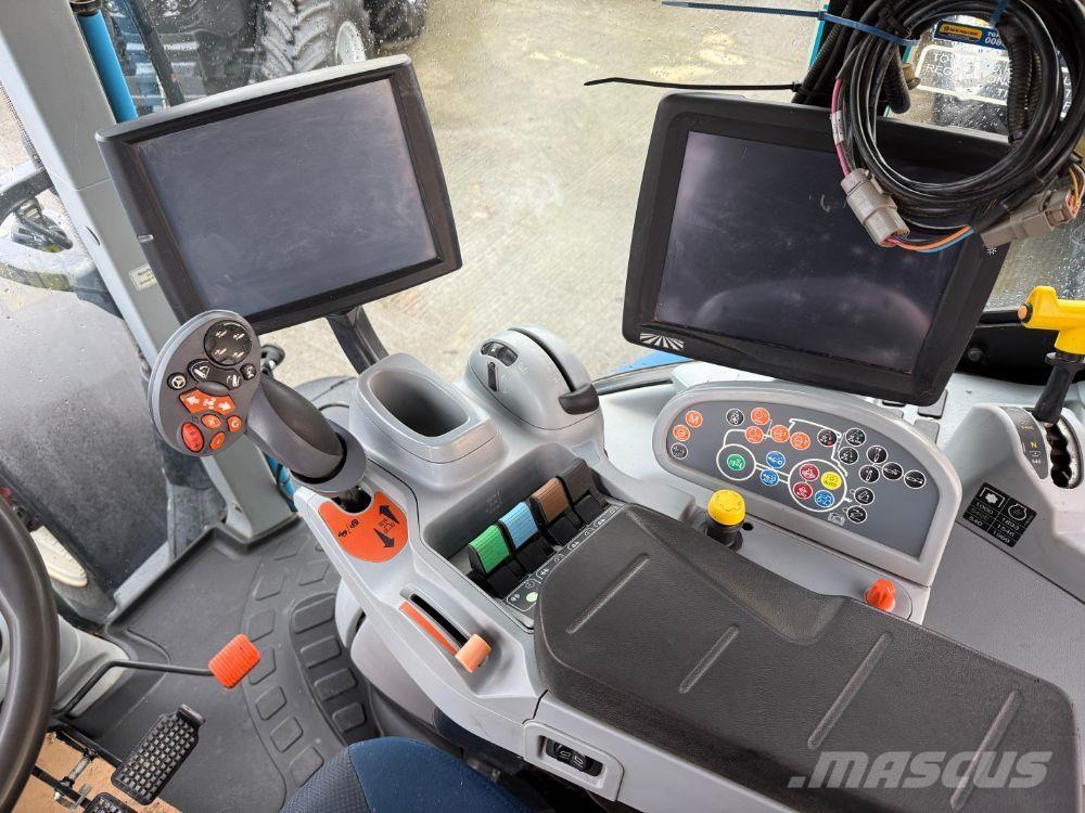 New Holland T7.225 Traktori