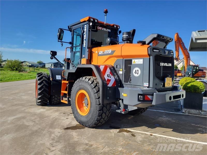 Develon DL220-7 Utovarivači na točkove