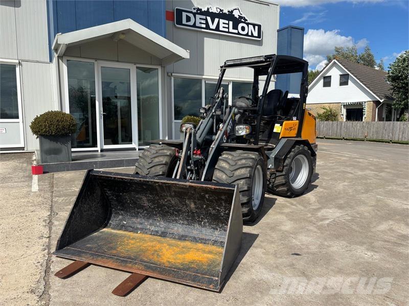 GiANT V6004T Utovarivači na točkove