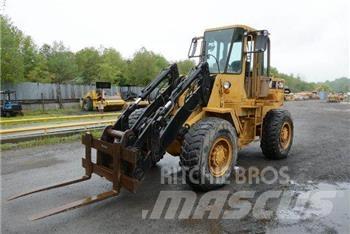 CAT IT28B Utovarivači na točkove