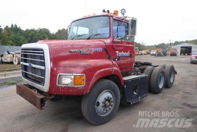 Ford L9000 Kamioni-šasije