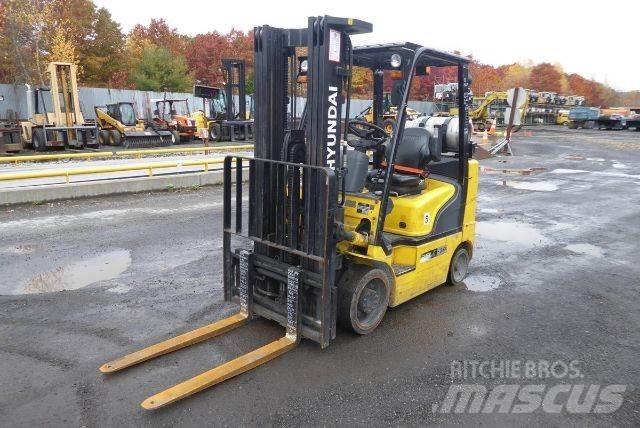 Hyundai 25LC-7A Viljuškari - ostalo