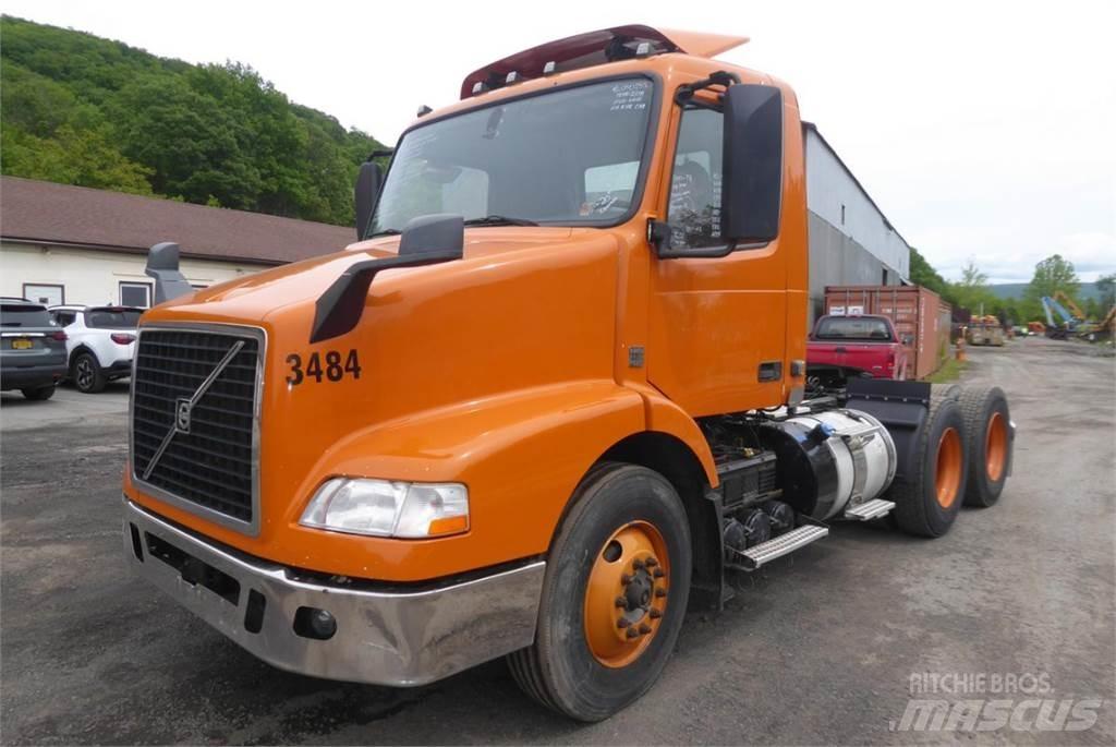 Volvo VNM64T Kamioni-šasije