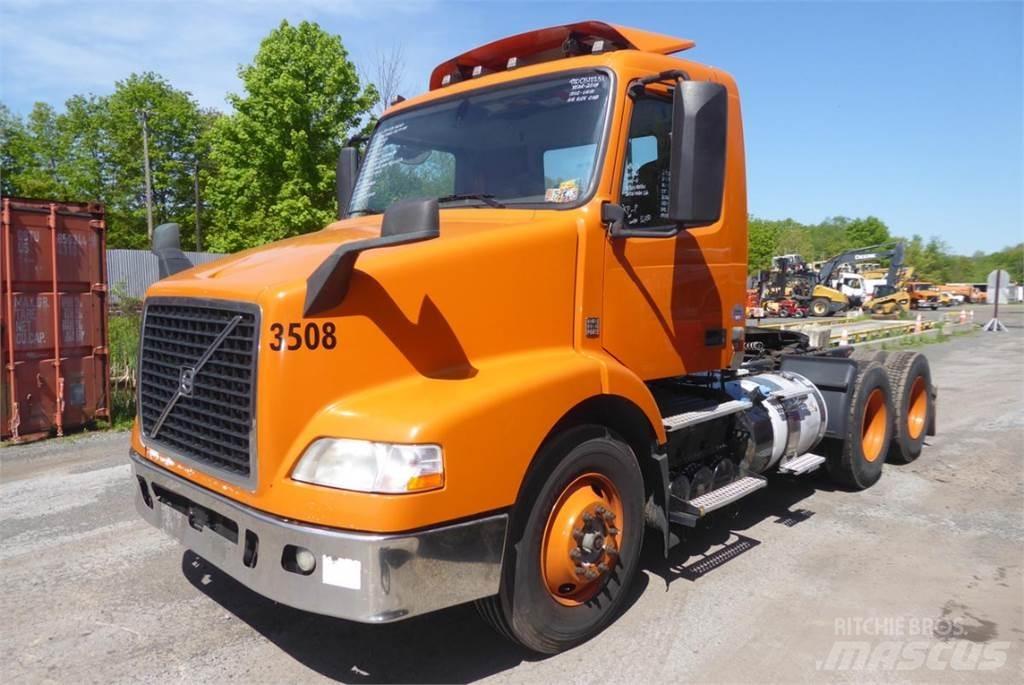 Volvo VNM64T Kamioni-šasije