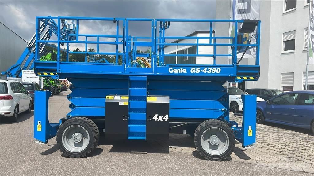 Genie GS-4390RT Makazaste platforme