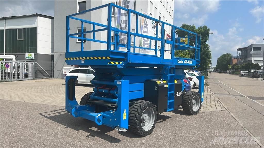 Genie GS-4390RT Makazaste platforme