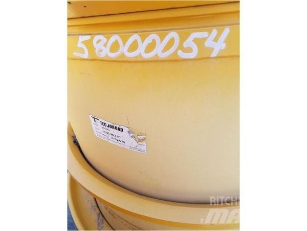 Volvo A25F Gume, točkovi i felne