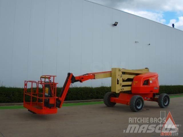 JLG 520AJ Zglobne podizne platforme