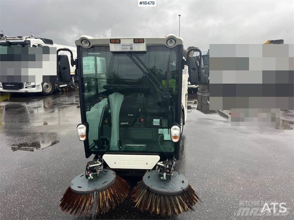 Boschung S2 sweeper Polovni kamioni za čišćenje
