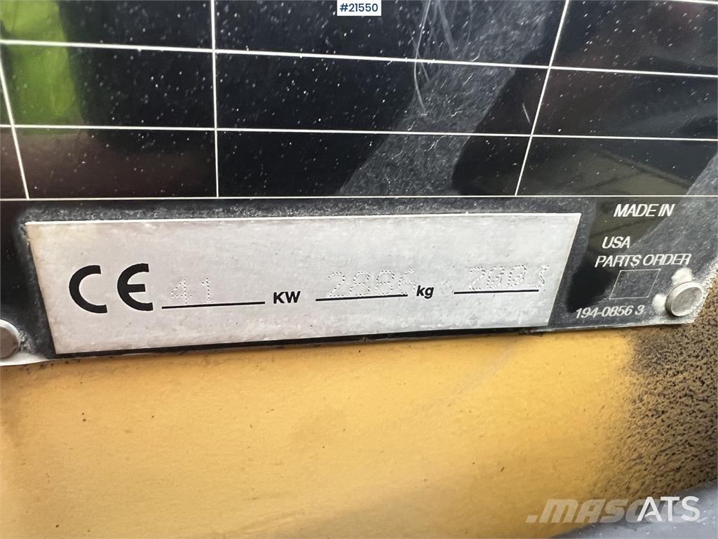 CAT 226 Skid steer mini utovarivači