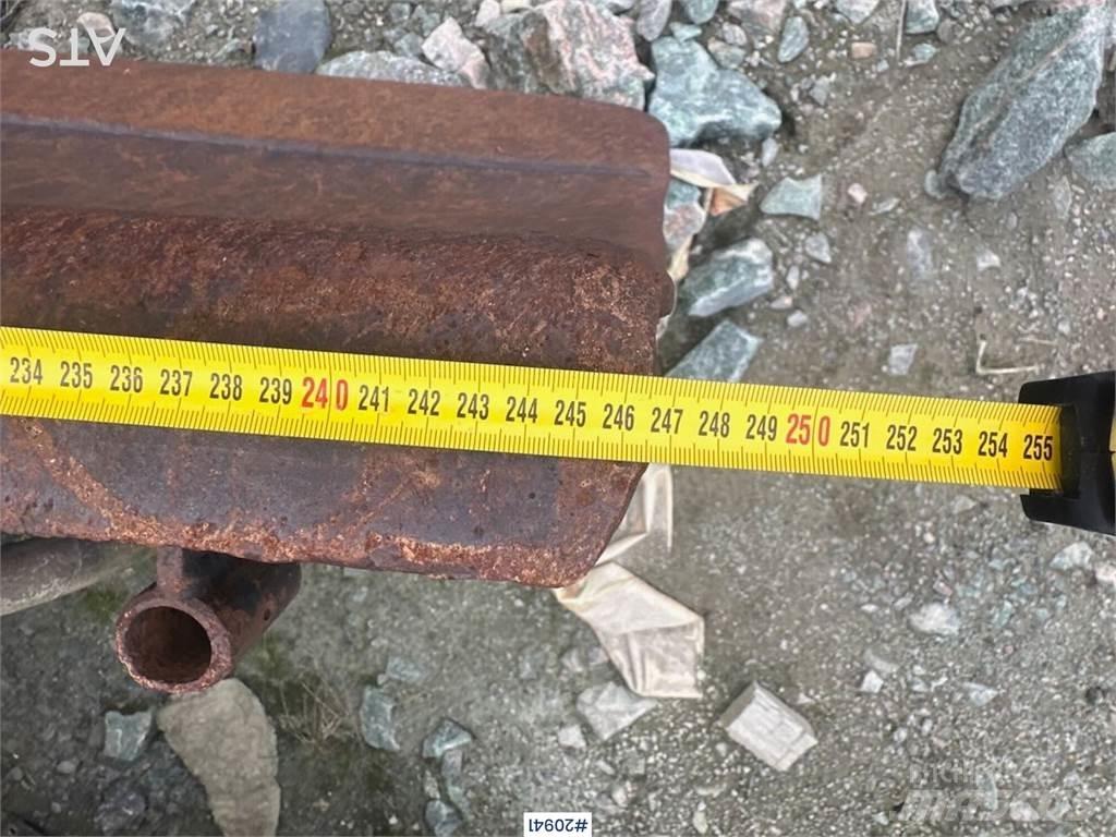 CAT 312 Bageri točkaši