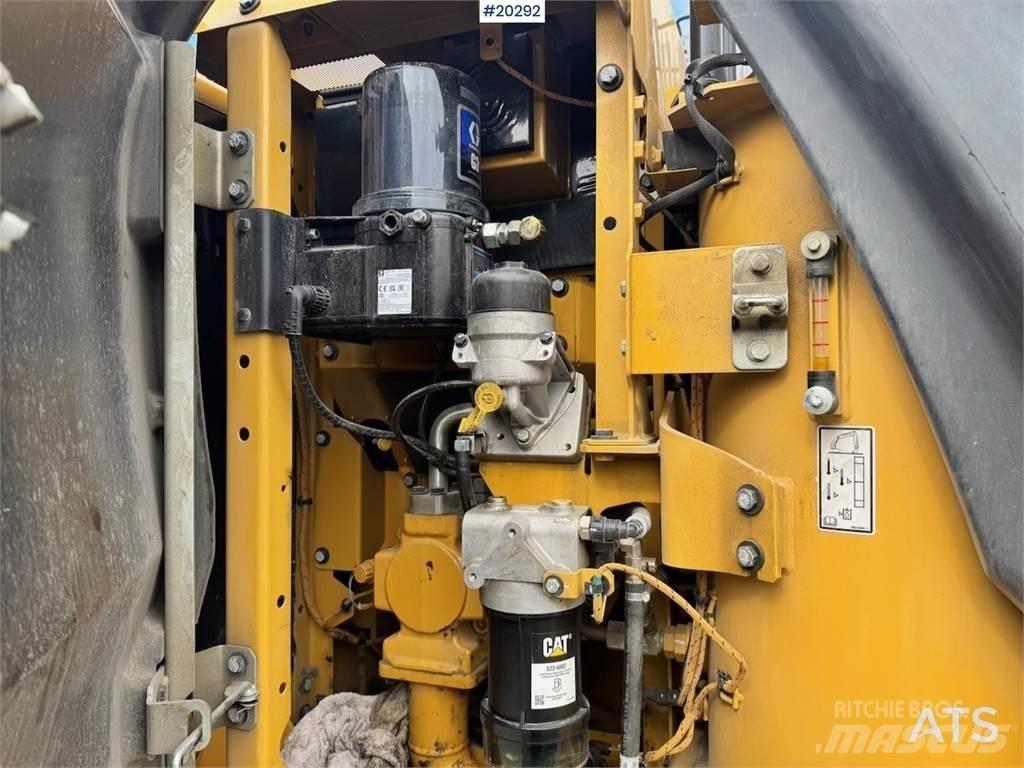 CAT 313 Bageri guseničari