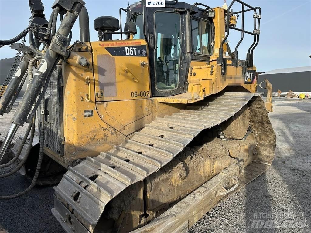 CAT D6T Buldožeri guseničari