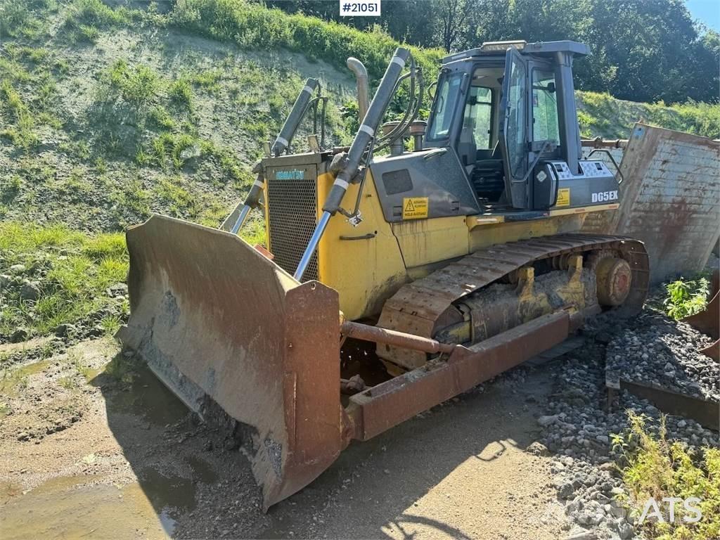Komatsu D65EX Dozer Buldožeri guseničari