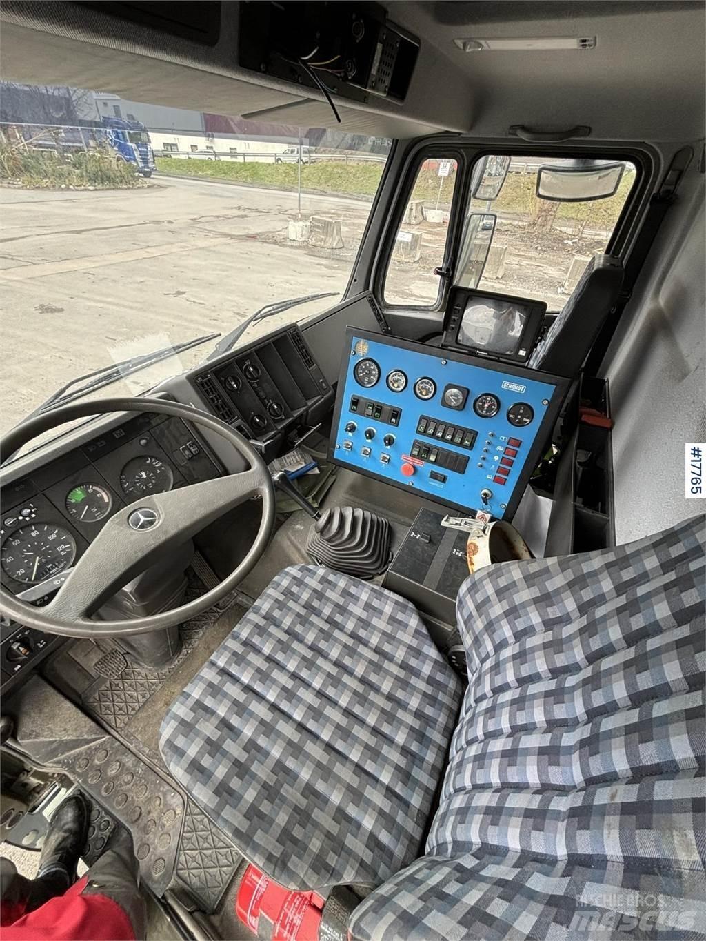 Mercedes-Benz 1824 Polovni kamioni za čišćenje