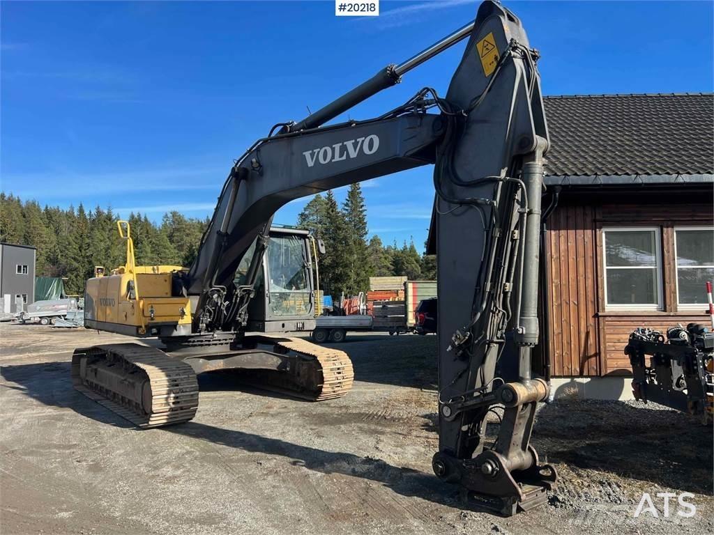 Volvo EC240CL Bageri guseničari