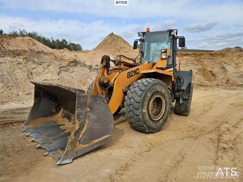 CASE 821C Utovarivači na točkove