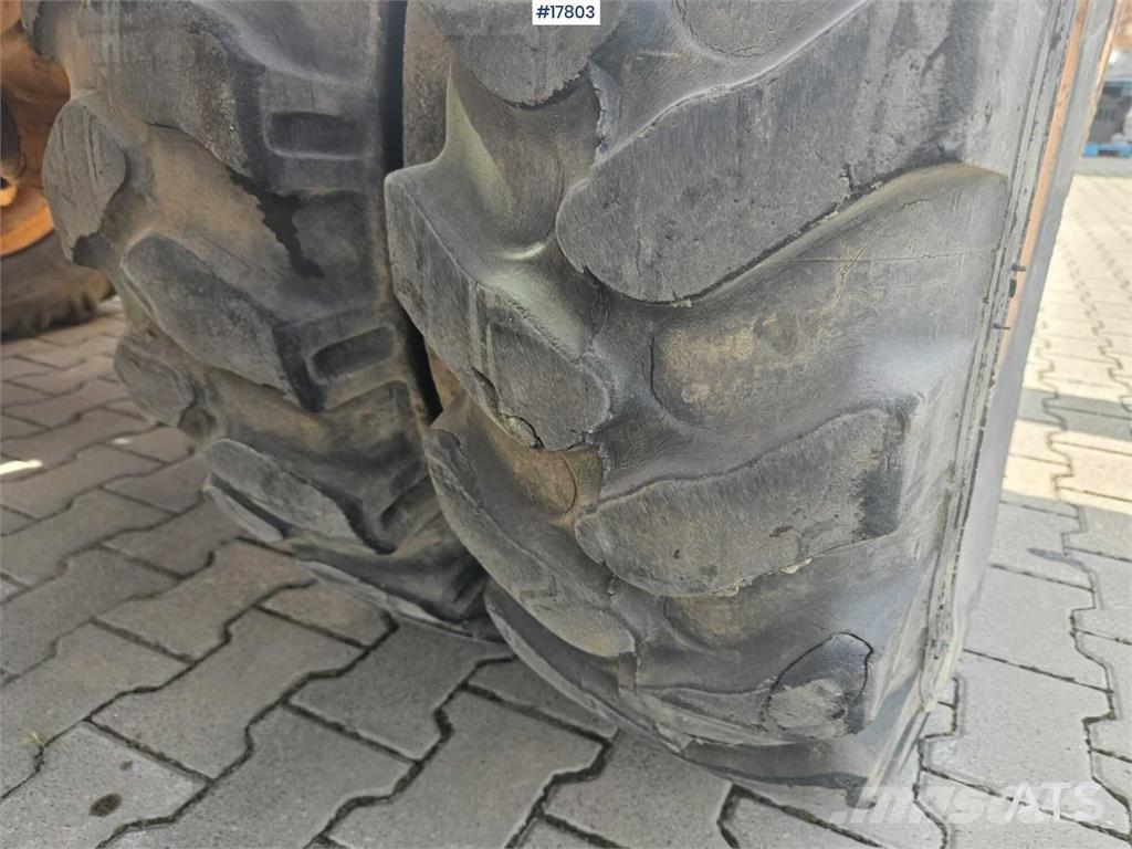 CASE WX 165 Bageri točkaši