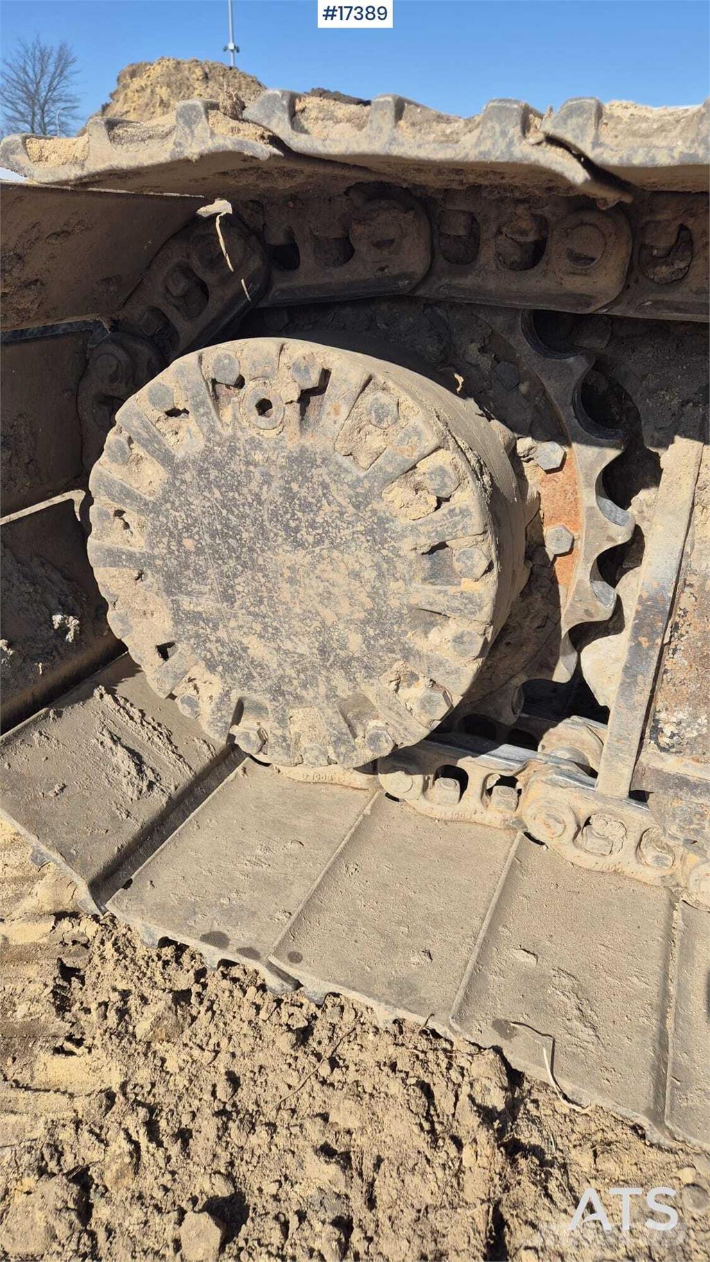 CAT 318C Bageri guseničari