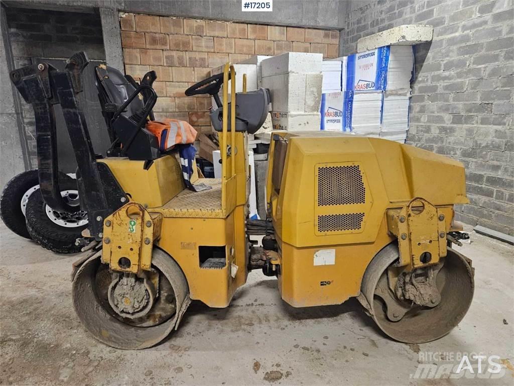 CAT CB24 Valjci sa duplim bubnjem