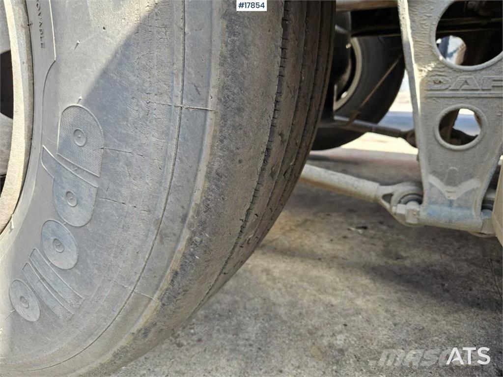 DAF CF 85.410 Rol kiper kamioni sa kukom za podizanje tereta