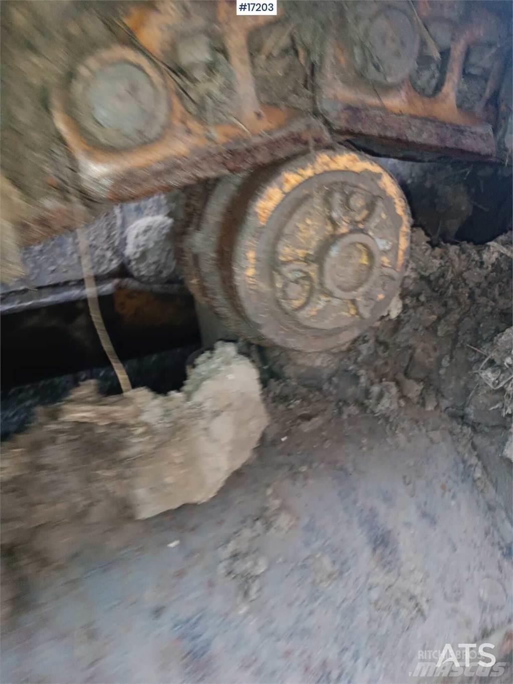 Hanomag D700 C Buldožeri guseničari