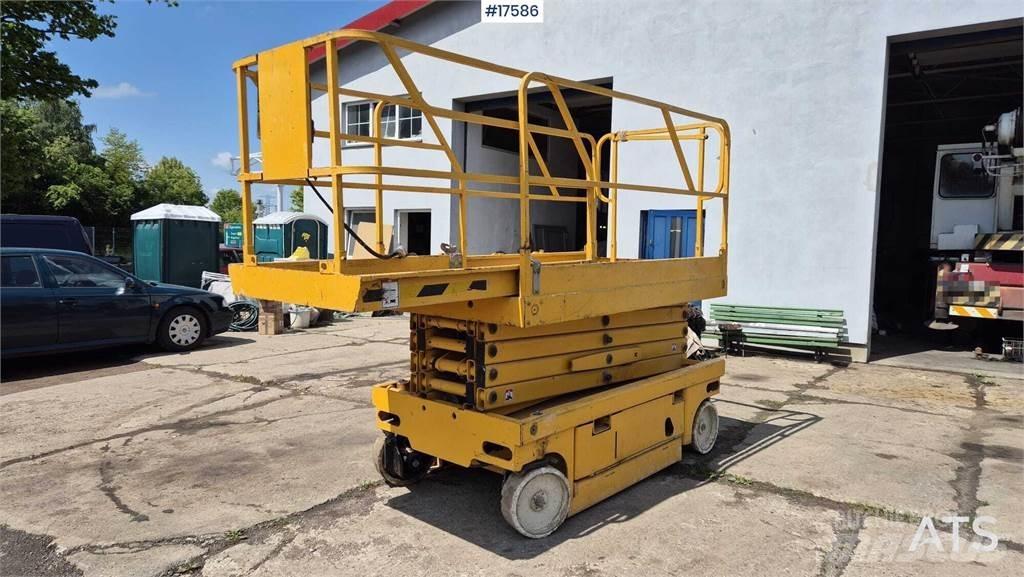 Haulotte Compact 12 Makazaste platforme