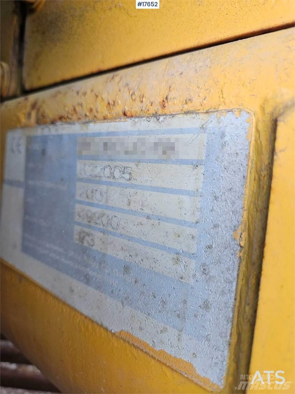 Komatsu 380 Bageri guseničari