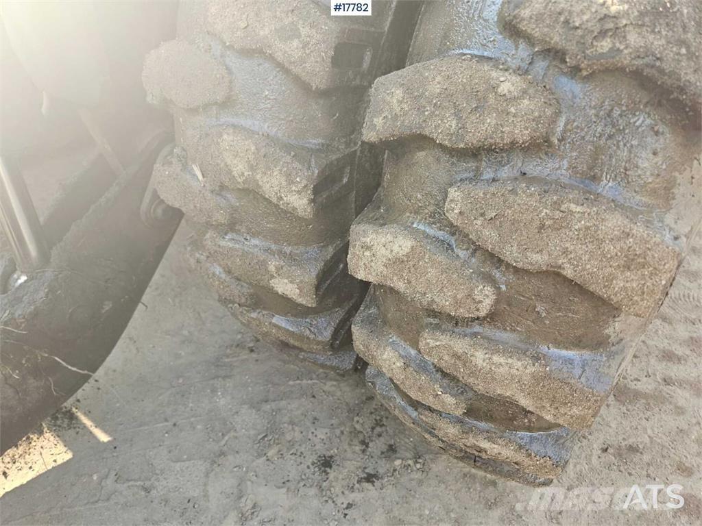 Liebherr A 904 Bageri točkaši