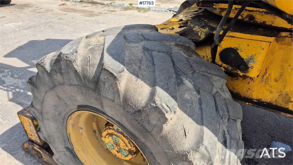 Mecalac 12MX Bageri točkaši