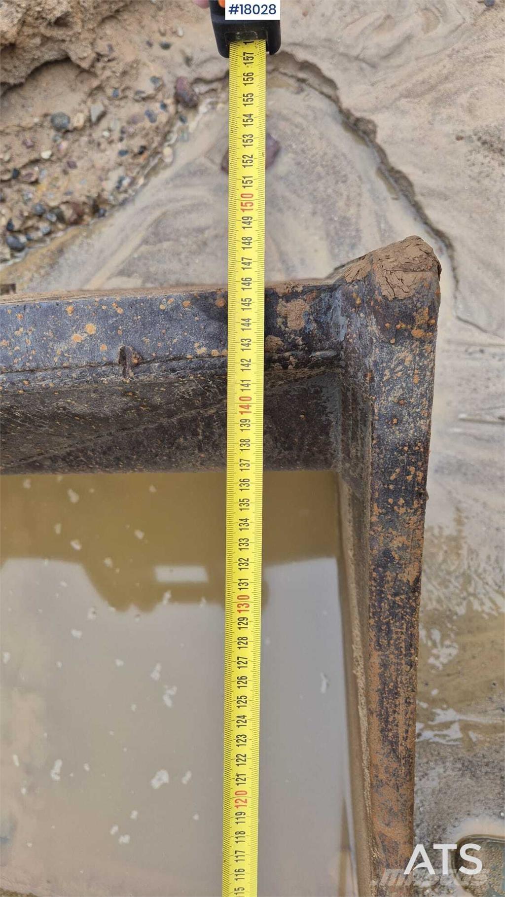 Volvo EC 300DNL Bageri guseničari