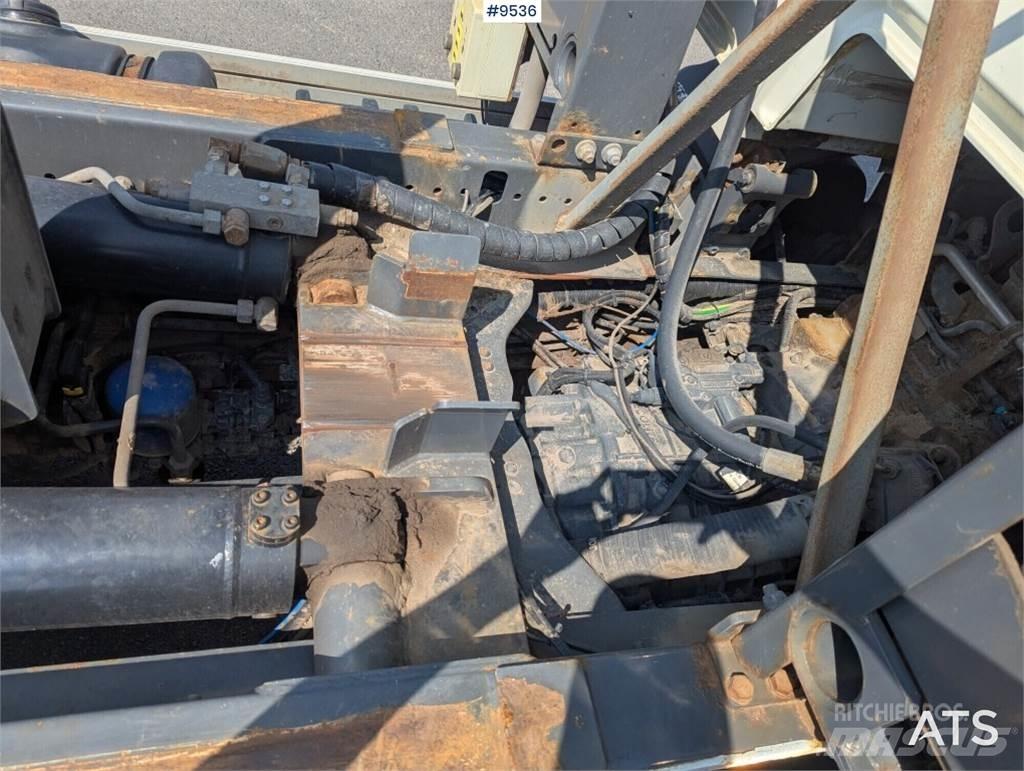 DAF FA LF260I  Rol kiper kamioni sa kukom za podizanje tereta