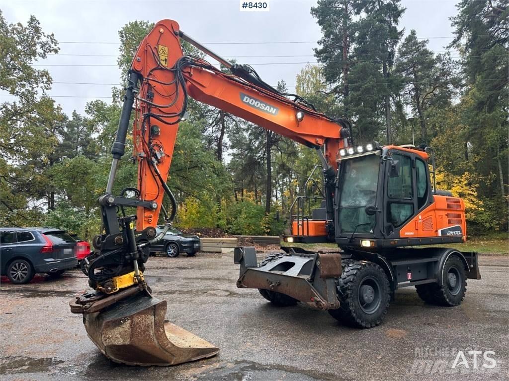 Doosan DX170W Bageri točkaši